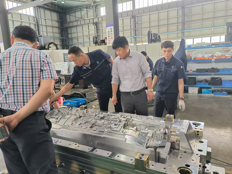 A busca pela excelência é elogiada: o cliente reconhece fortemente a aceitação do molde IP